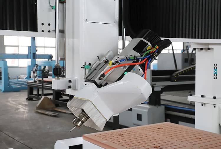 4 assi intagliatura in legno CNC
