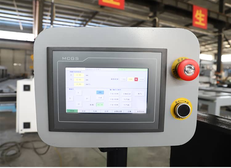 Macchina per trivellazione in legno