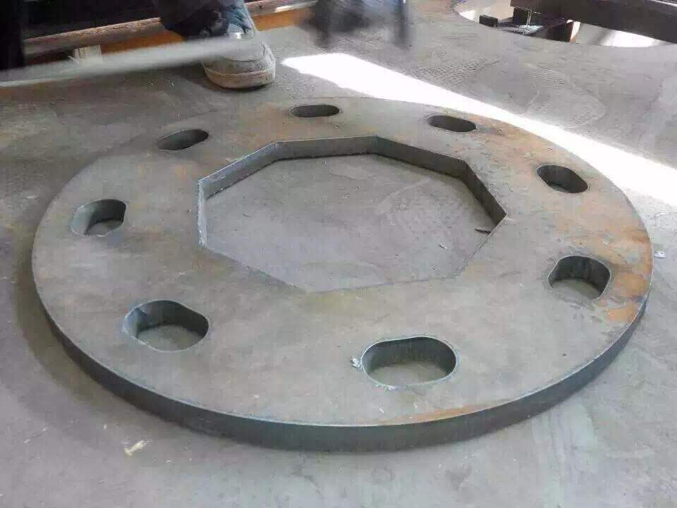 Macchina da taglio al plasma di tipo CNC