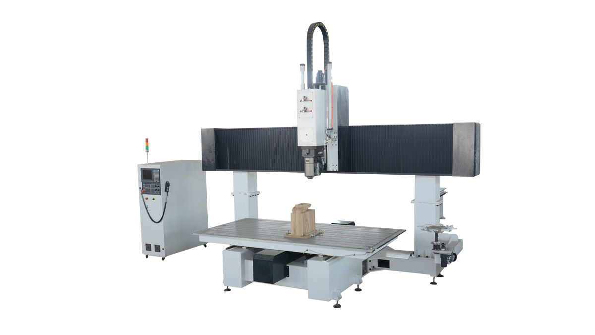 Router CNC a 5 assi