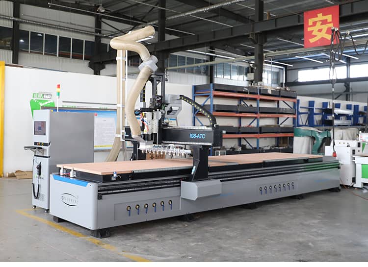 Macchina da taglio del compensato CNC