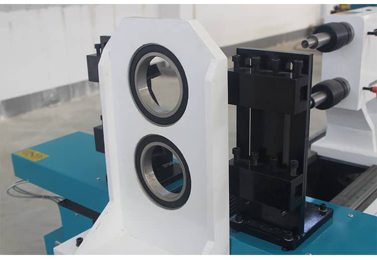 macchina per rotazione del legno