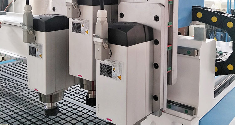 Router intagliato in legno 3d