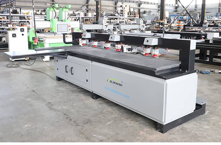 Macchina di perforazione in legno