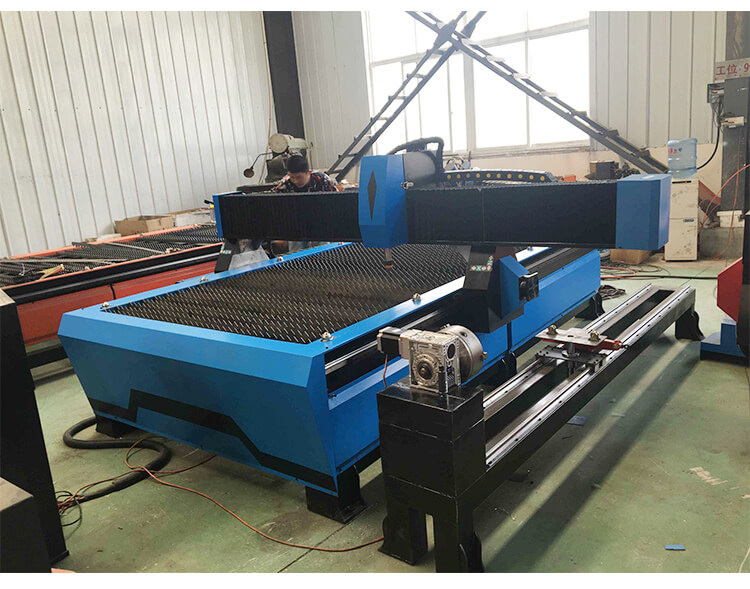 Macchina da taglio / taglio al plasma con albero rotante