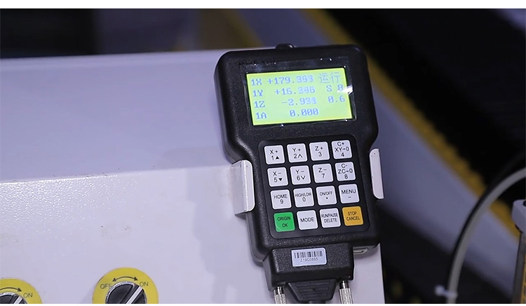 Macchina router CNC in pietra 