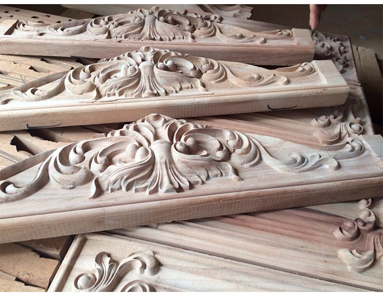 Macchina CNC per la realizzazione del gabinetto